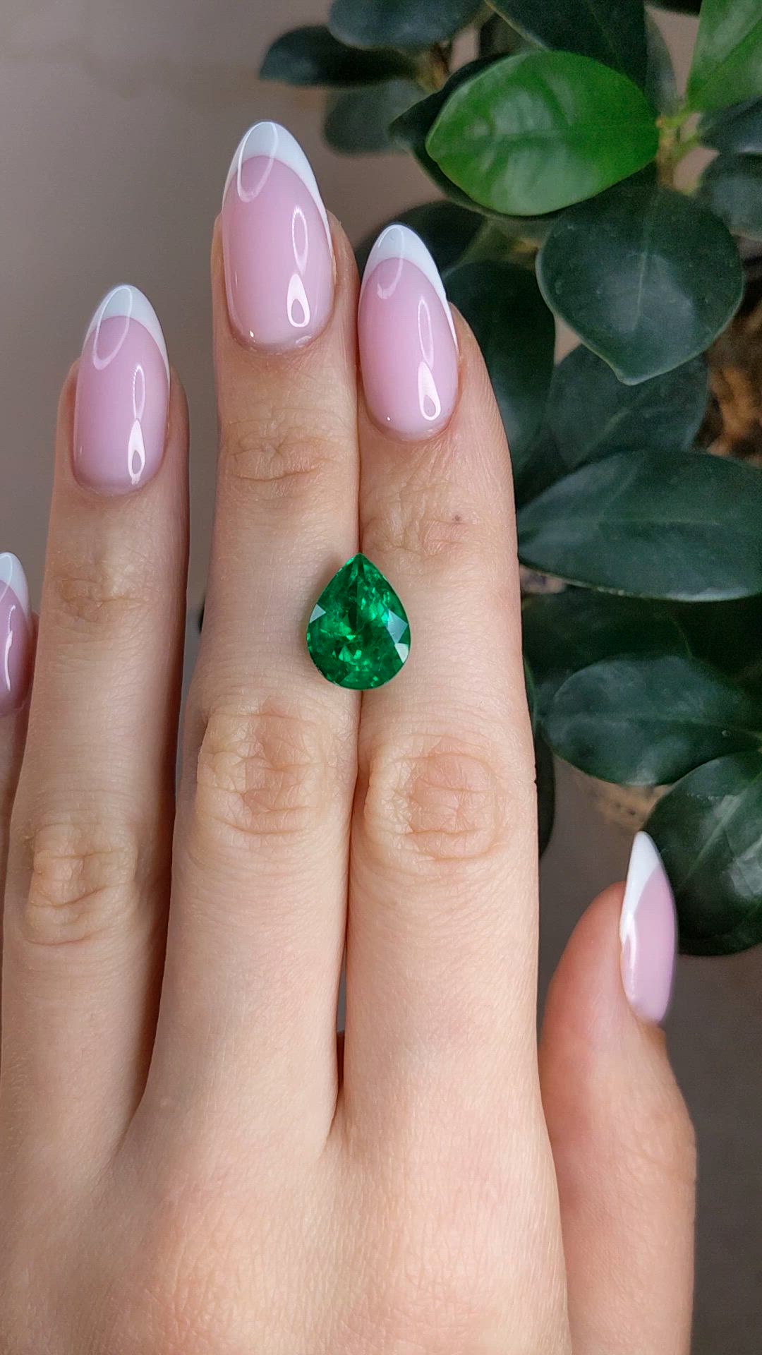 5.85 Ct. Emerald from Zambia Size Video