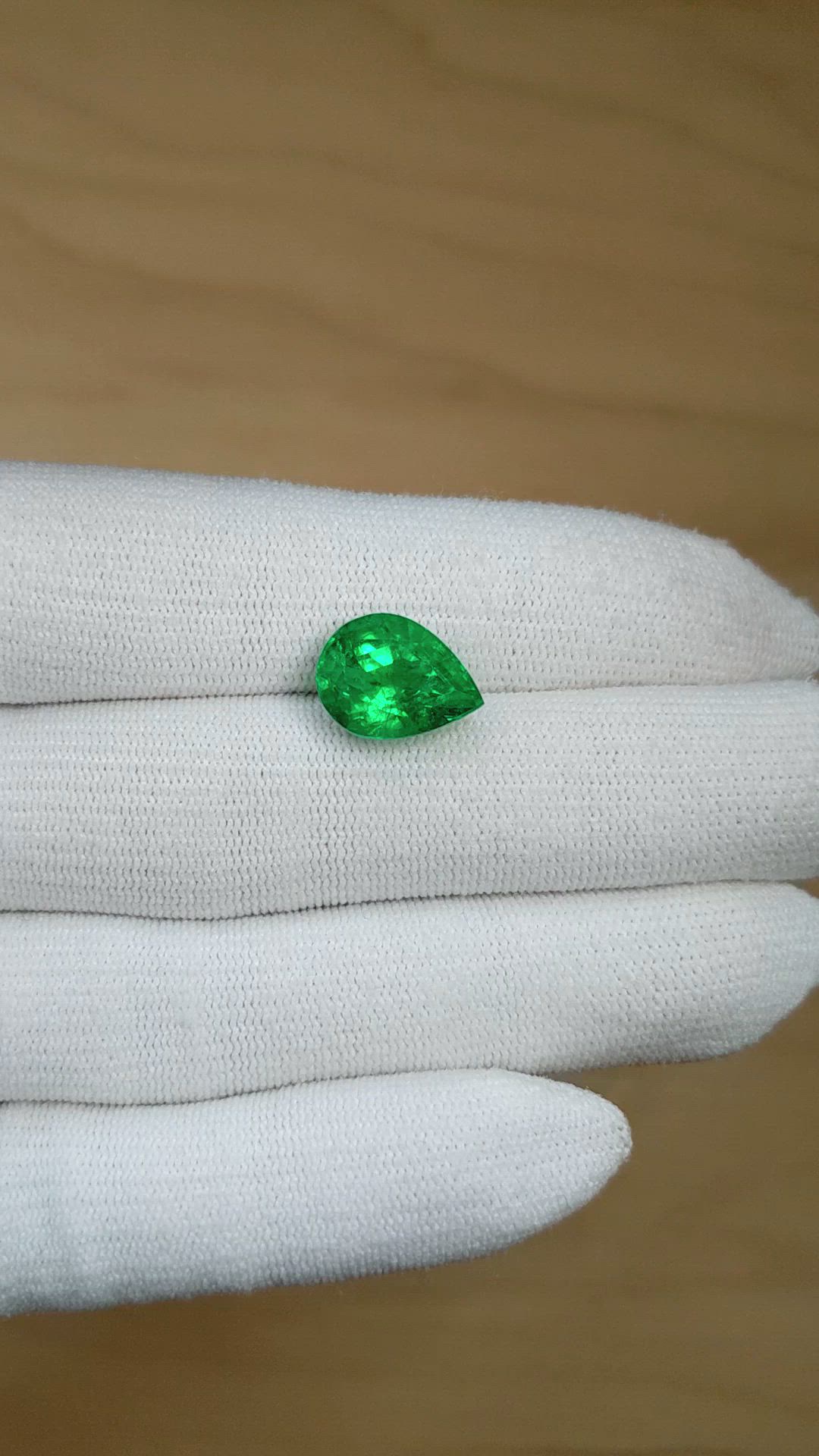 5.85 Ct. Emerald from Zambia Size Video