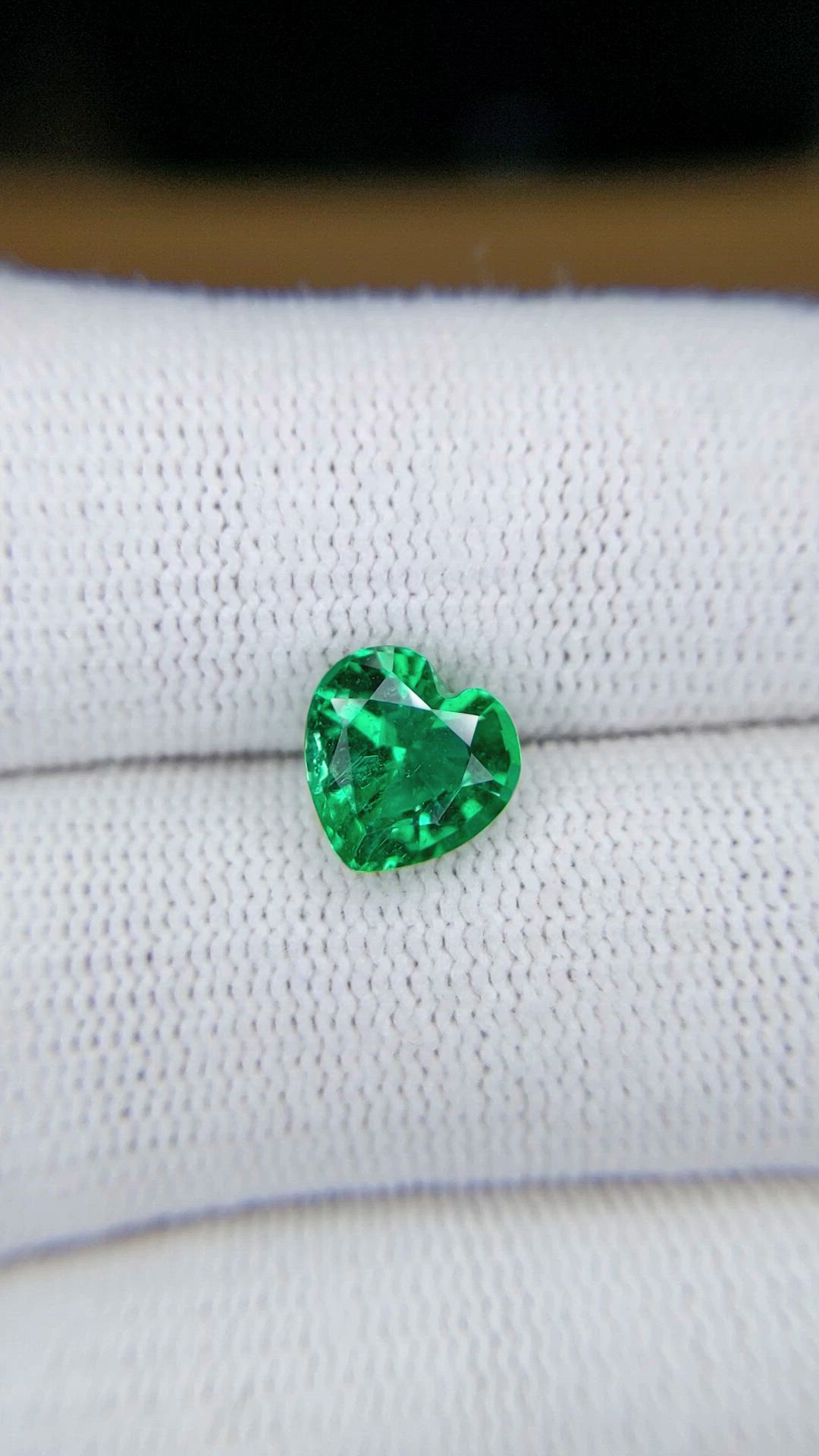 1.72 Ct. Emerald from Colombia Size Video