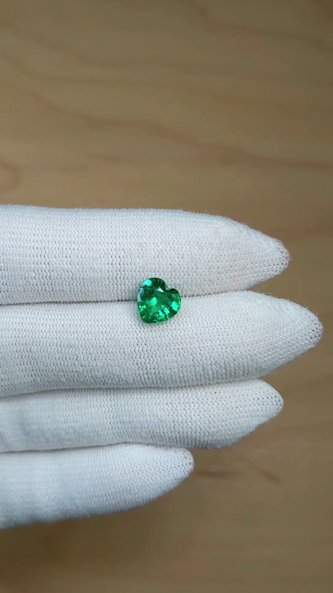 1.72 Ct. Emerald from Colombia Size Video