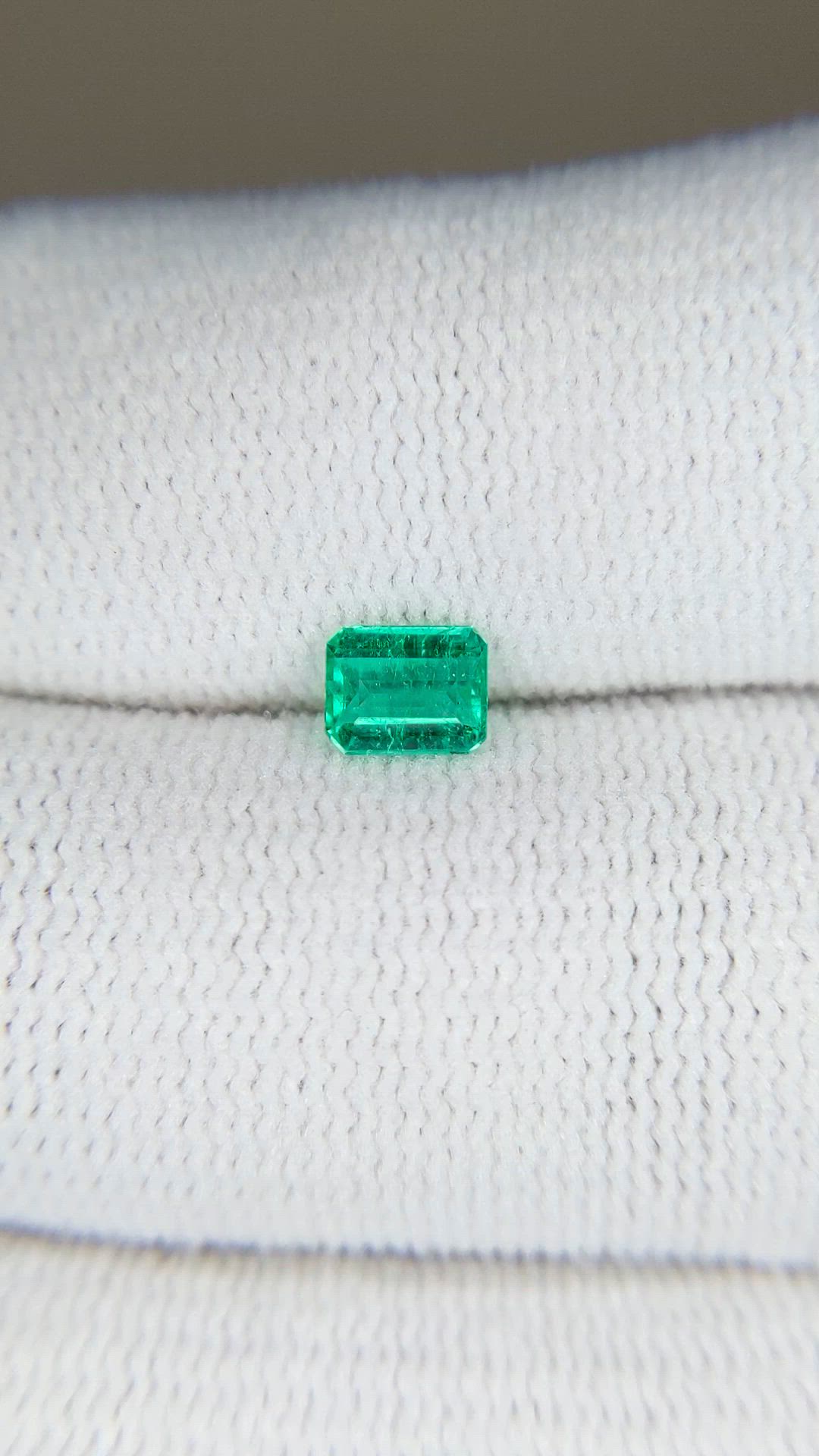 0.37 Ct. Emerald from Afghanistan Size Video