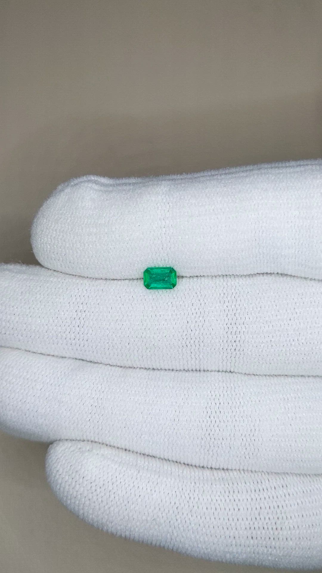 0.35 Ct. Emerald from Afghanistan Size Video