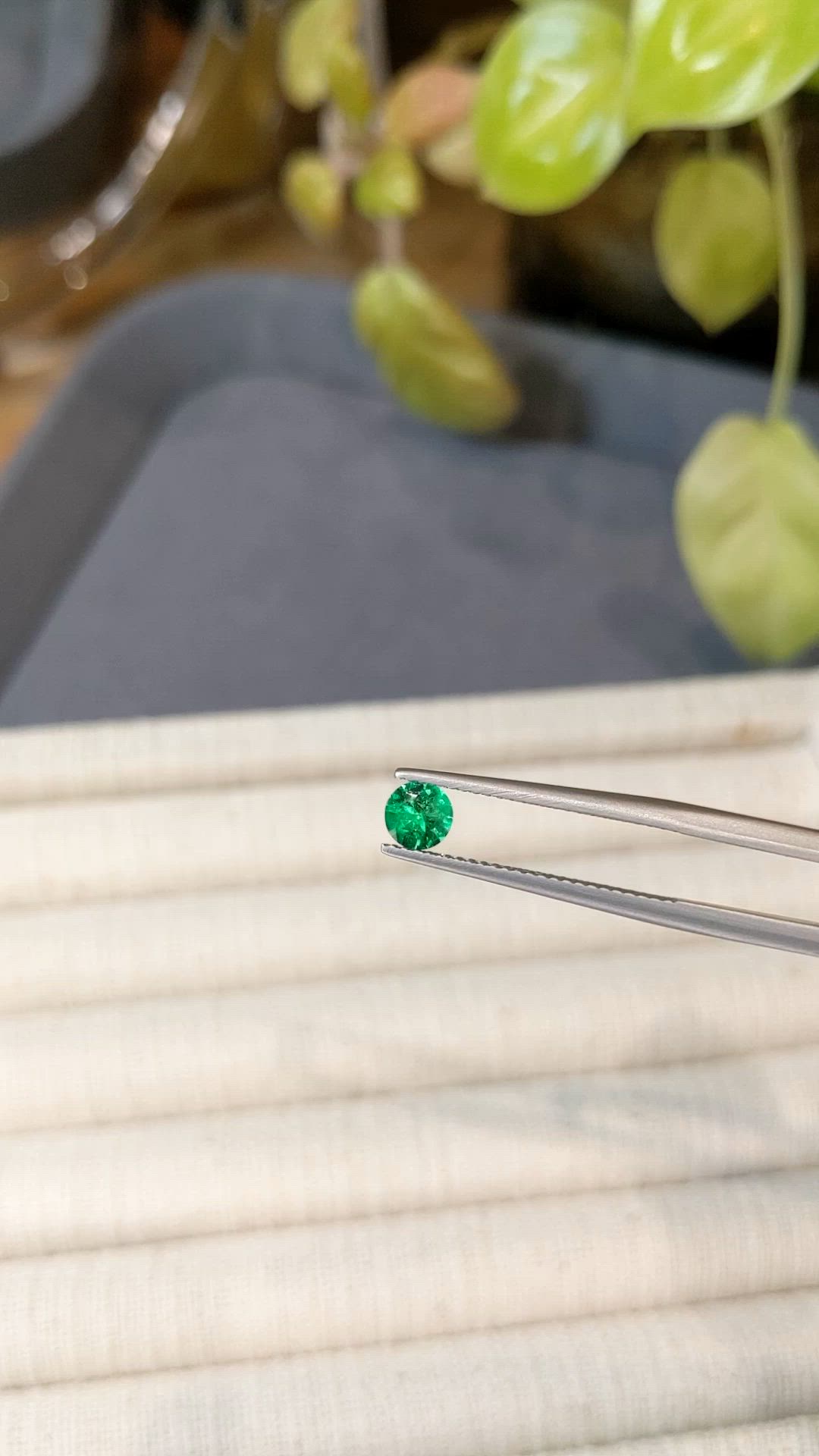 0.33 Ct. Emerald from Afghanistan Size Video