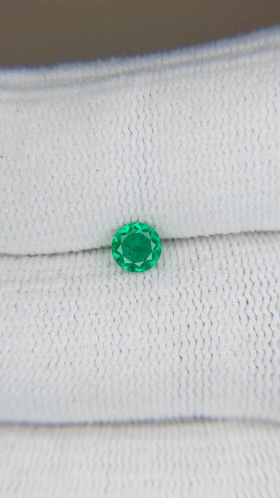 0.32 Ct. Emerald from Afghanistan Size Video
