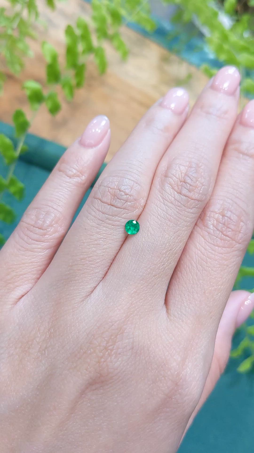 0.21 Ct. Emerald from Afghanistan Size Video