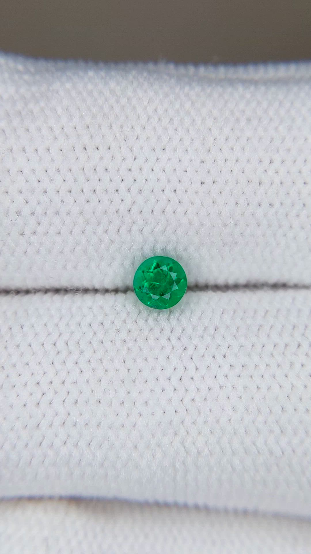 0.21 Ct. Emerald from Afghanistan Size Video
