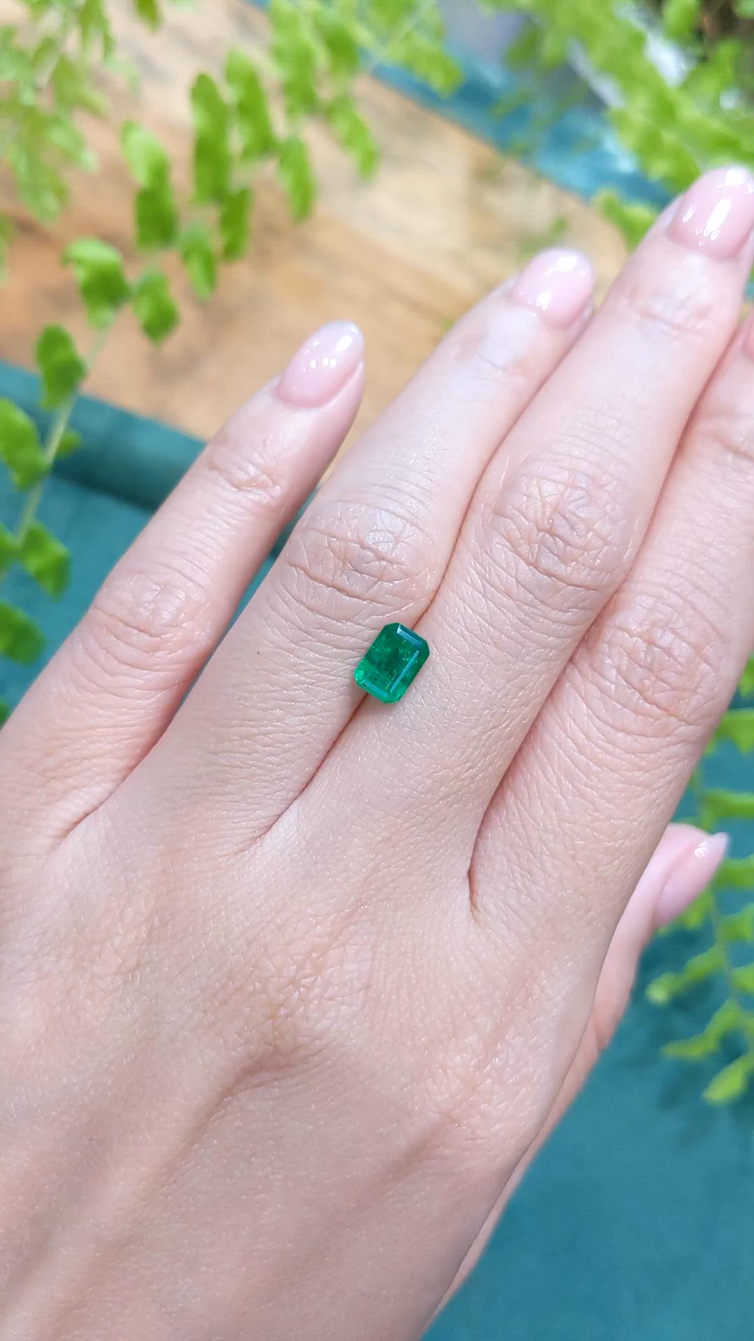 0.96 Ct. Emerald from Afghanistan Size Video