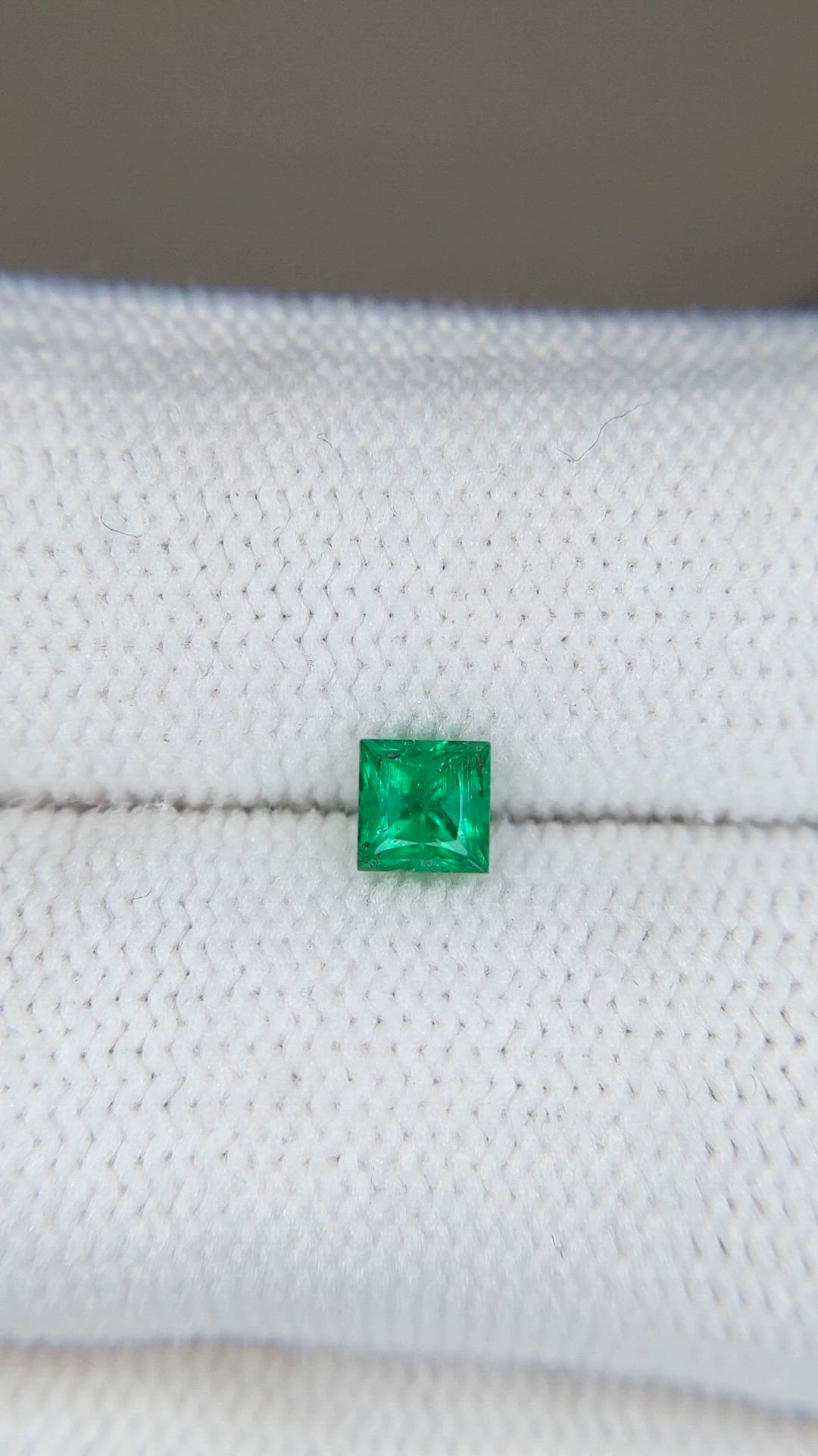 0.33 Ct. Emerald from Afghanistan Size Video