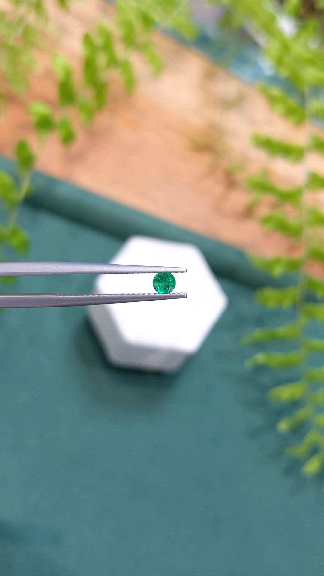 0.15 Ct. Emerald from Afghanistan Size Video