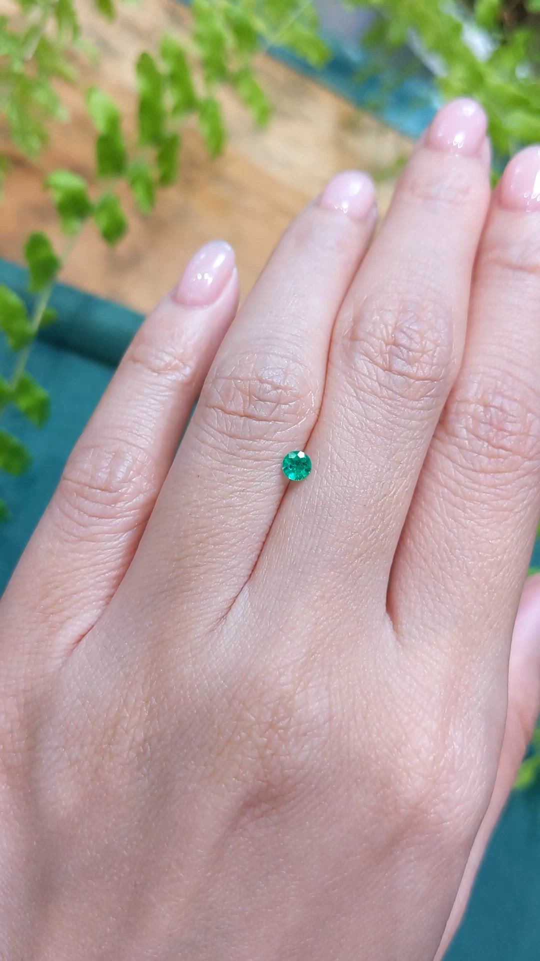 0.15 Ct. Emerald from Afghanistan Size Video
