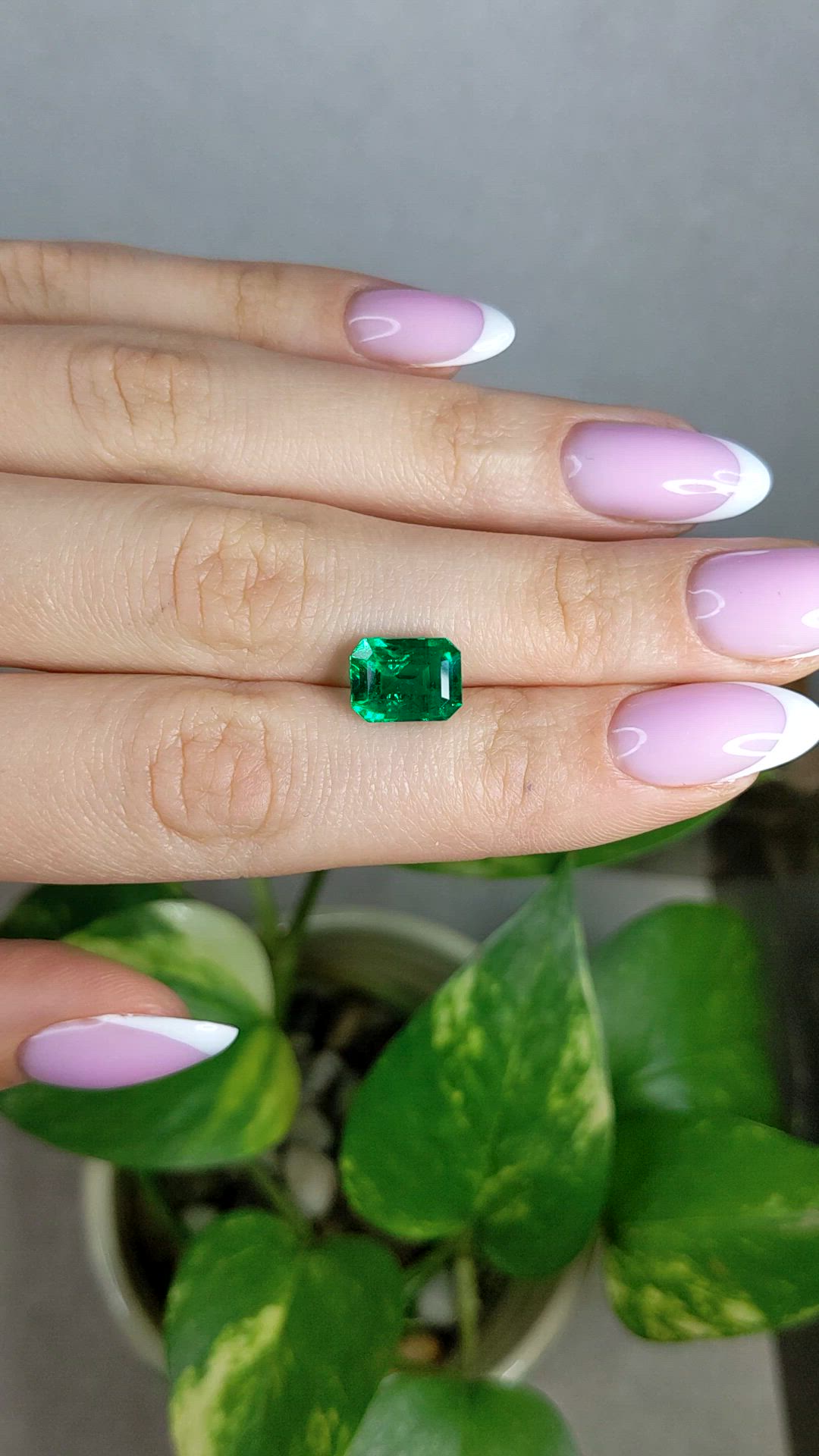 3.17 Ct. Emerald from Colombia Size Video