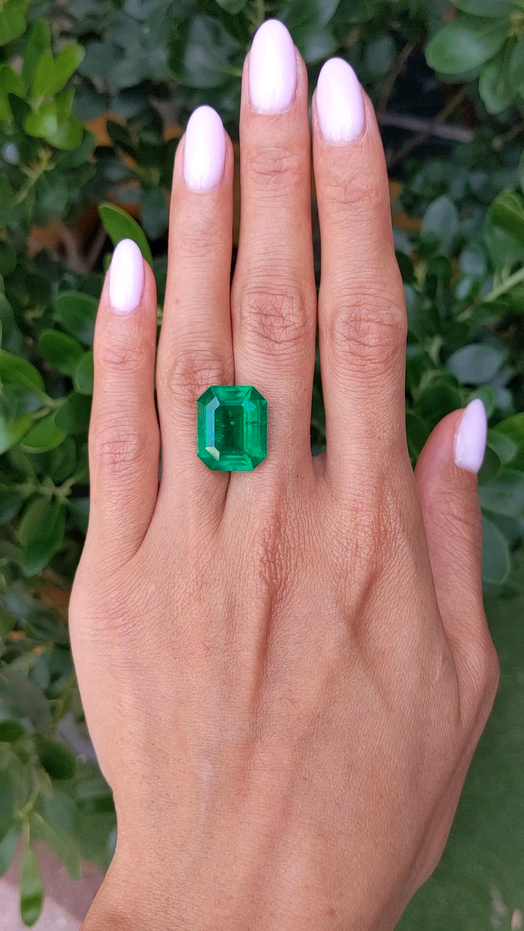 12.23 Ct. Emerald from Colombia Size Video