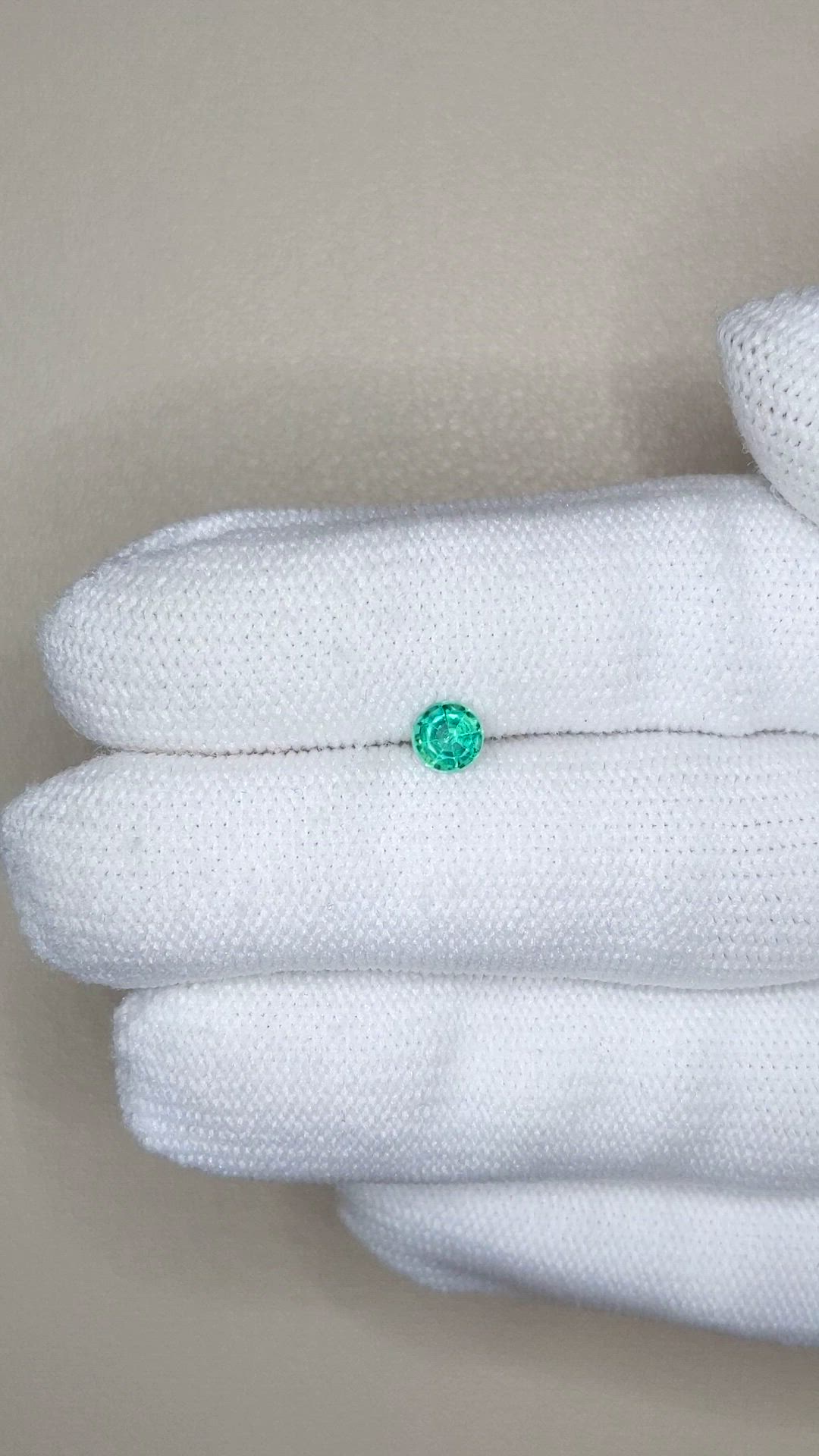 0.33 Ct. Emerald from Zambia Size Video