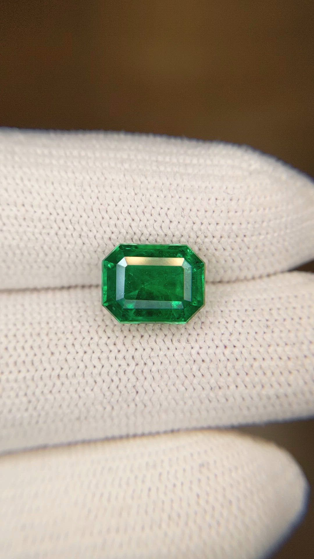 3.13 Ct. Emerald from Zambia Size Video