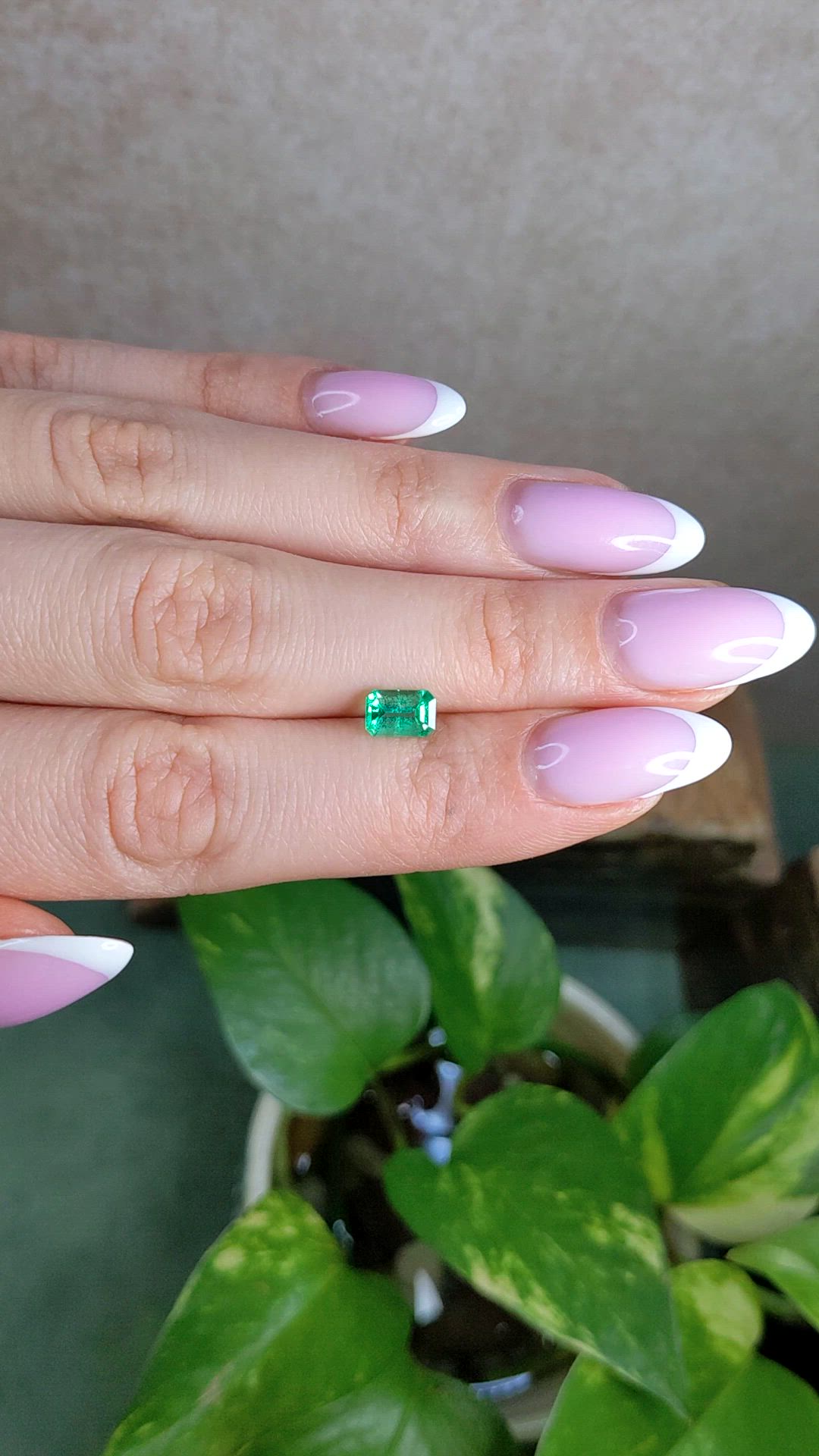 0.78 Ct. Emerald from Colombia Size Video