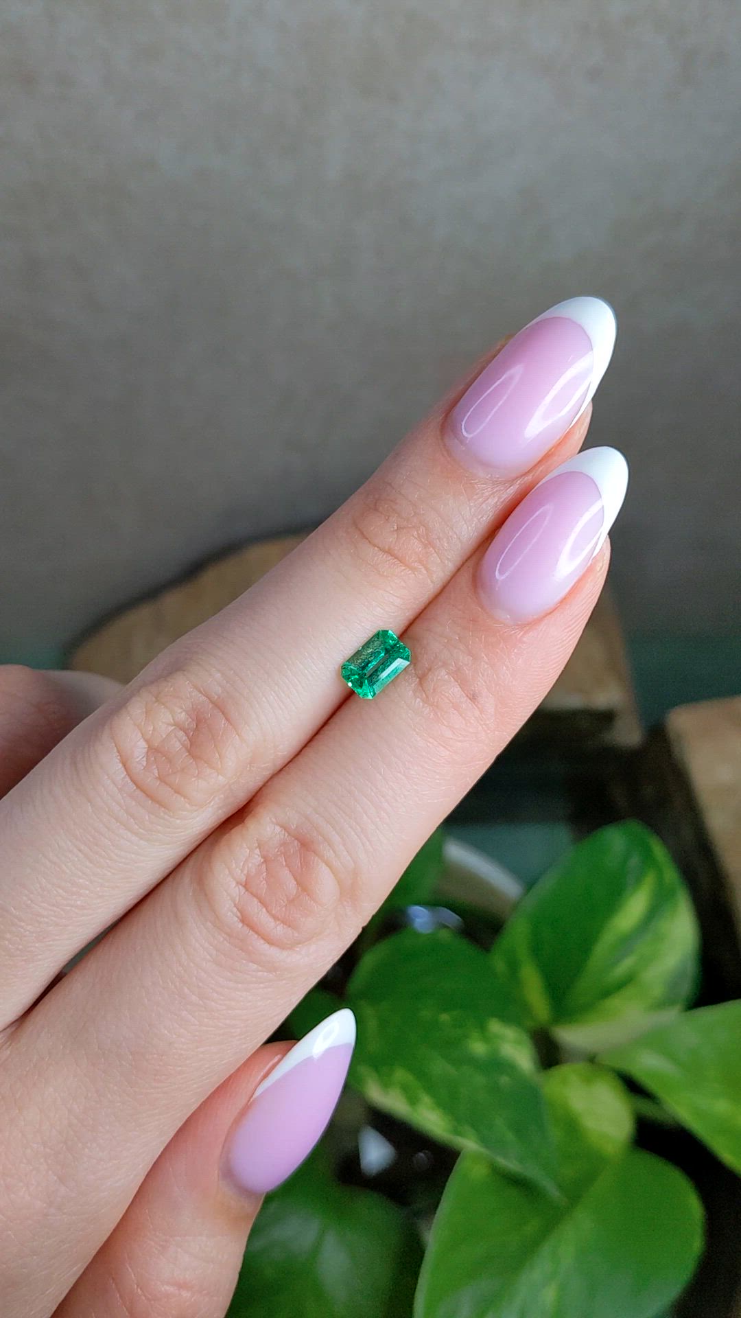 0.78 Ct. Emerald from Colombia Size Video
