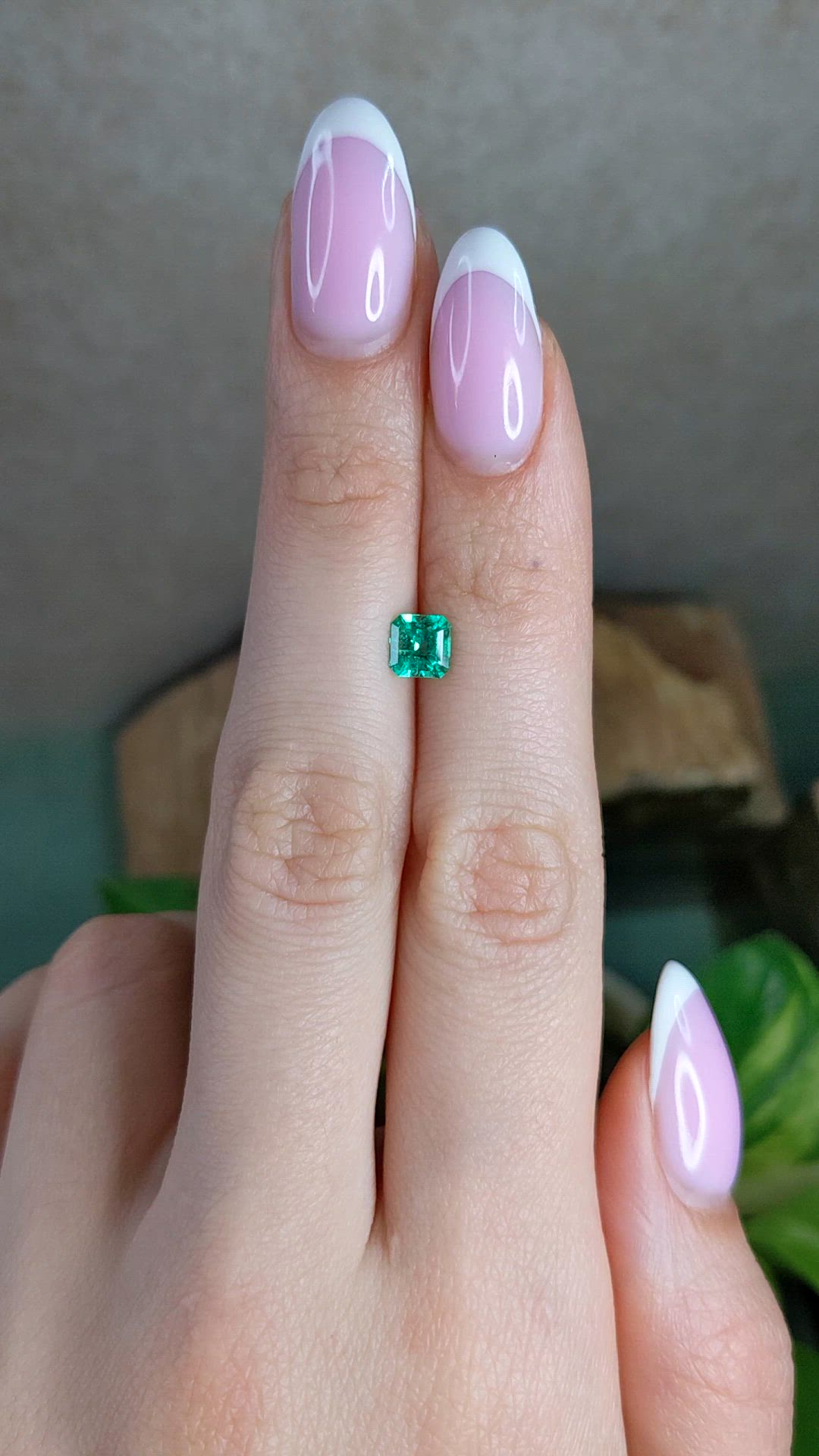 0.73 Ct. Emerald from Colombia Size Video