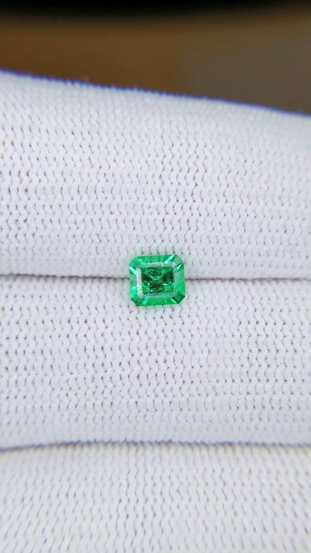 0.46 Ct. Emerald from Colombia Size Video