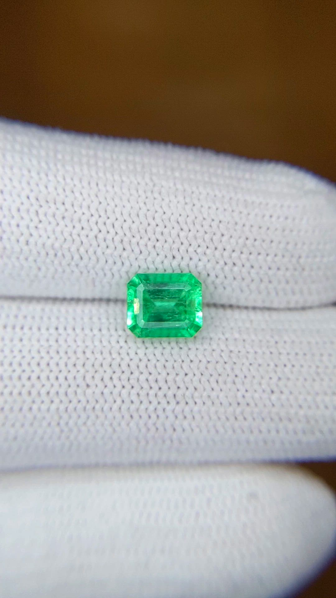 1.18 Ct. Emerald from Colombia Size Video