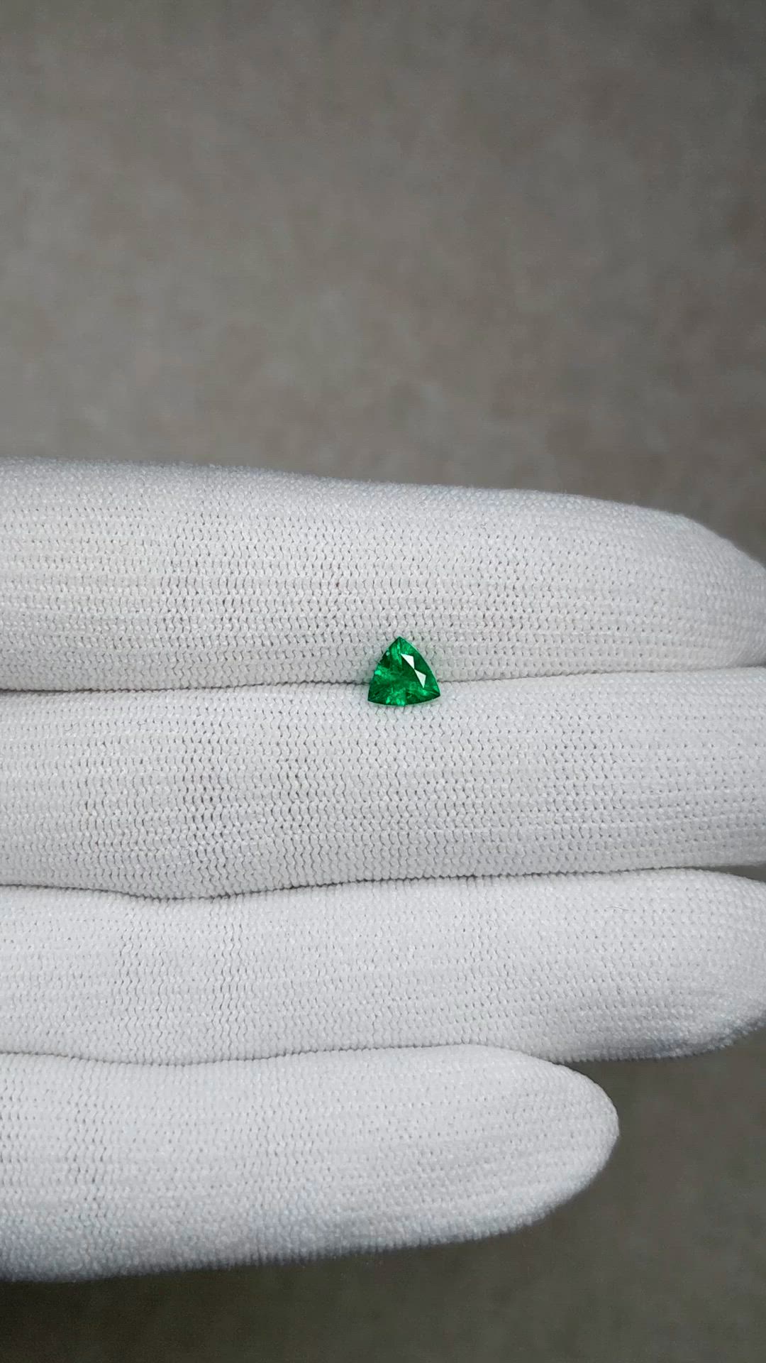 0.52 Ct. Emerald from Brazil Size Video