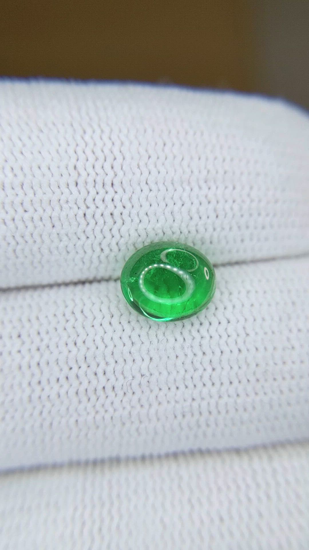 1.43 Ct. Cabochon Emerald from Colombia Size Video
