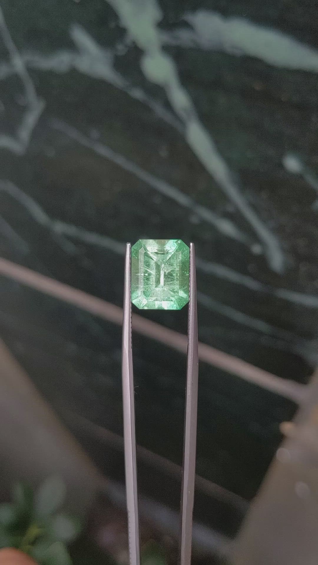 4.59 Ct. Emerald from Colombia Size Video