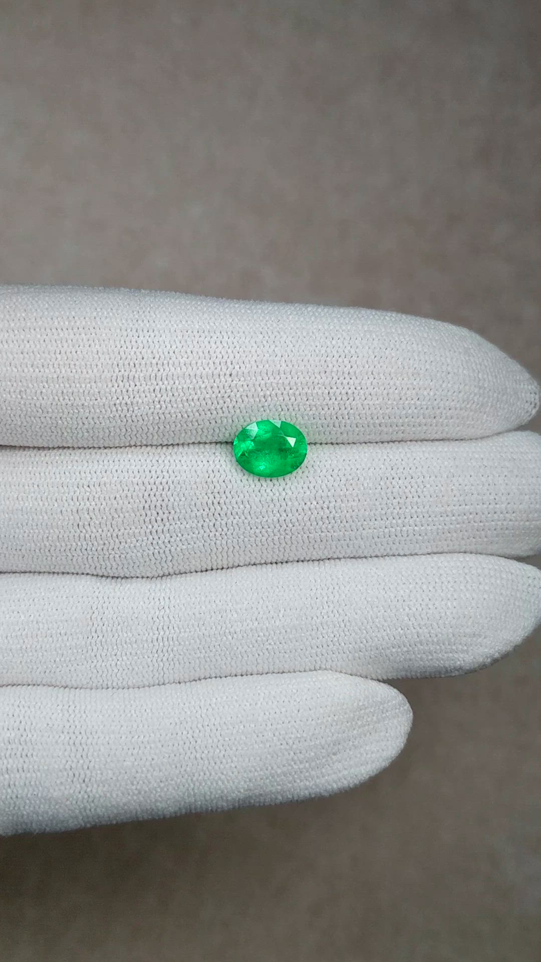 1.72 Ct. Emerald from Colombia Size Video