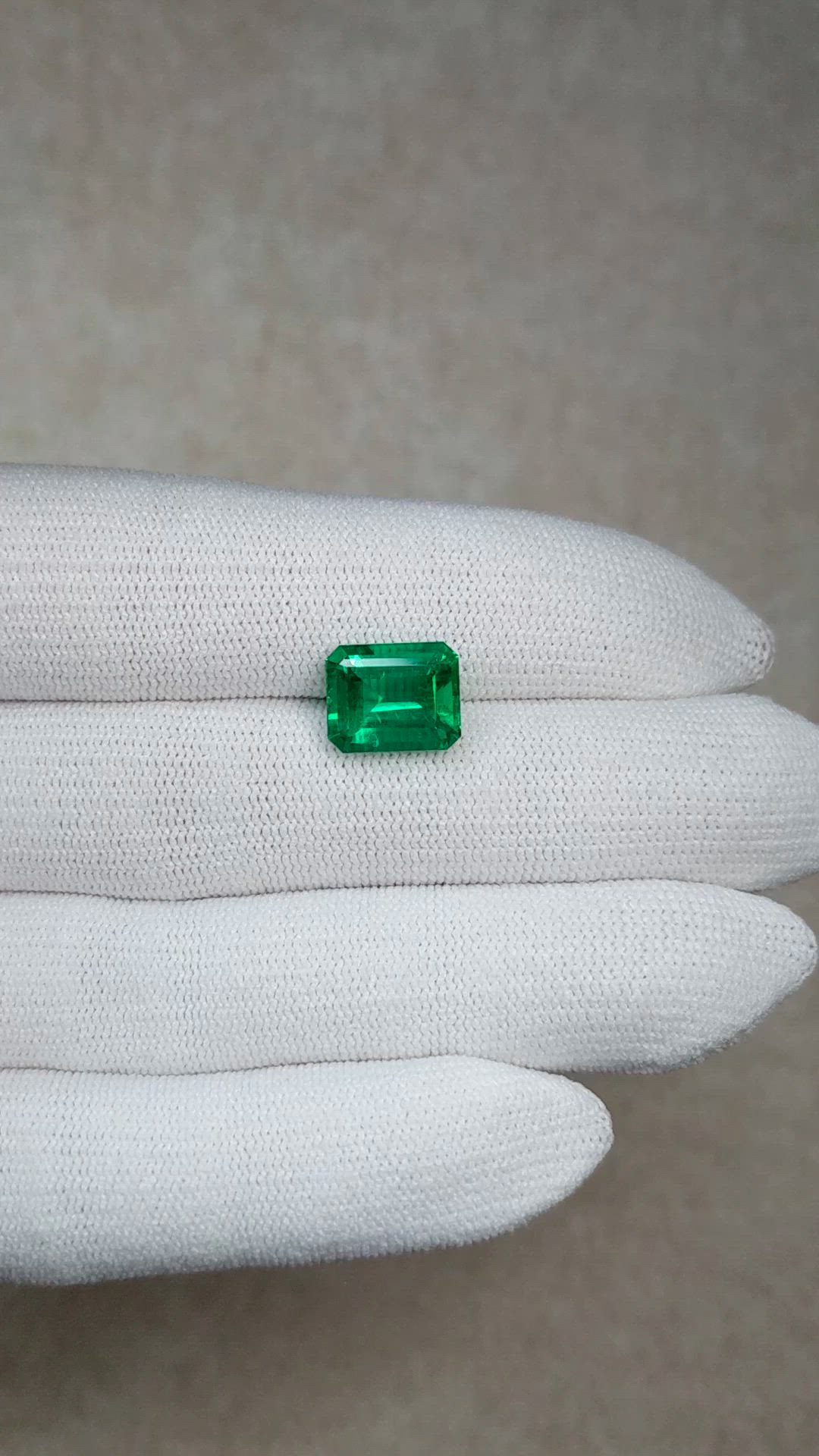 4.36 Ct. Emerald from Zambia Size Video