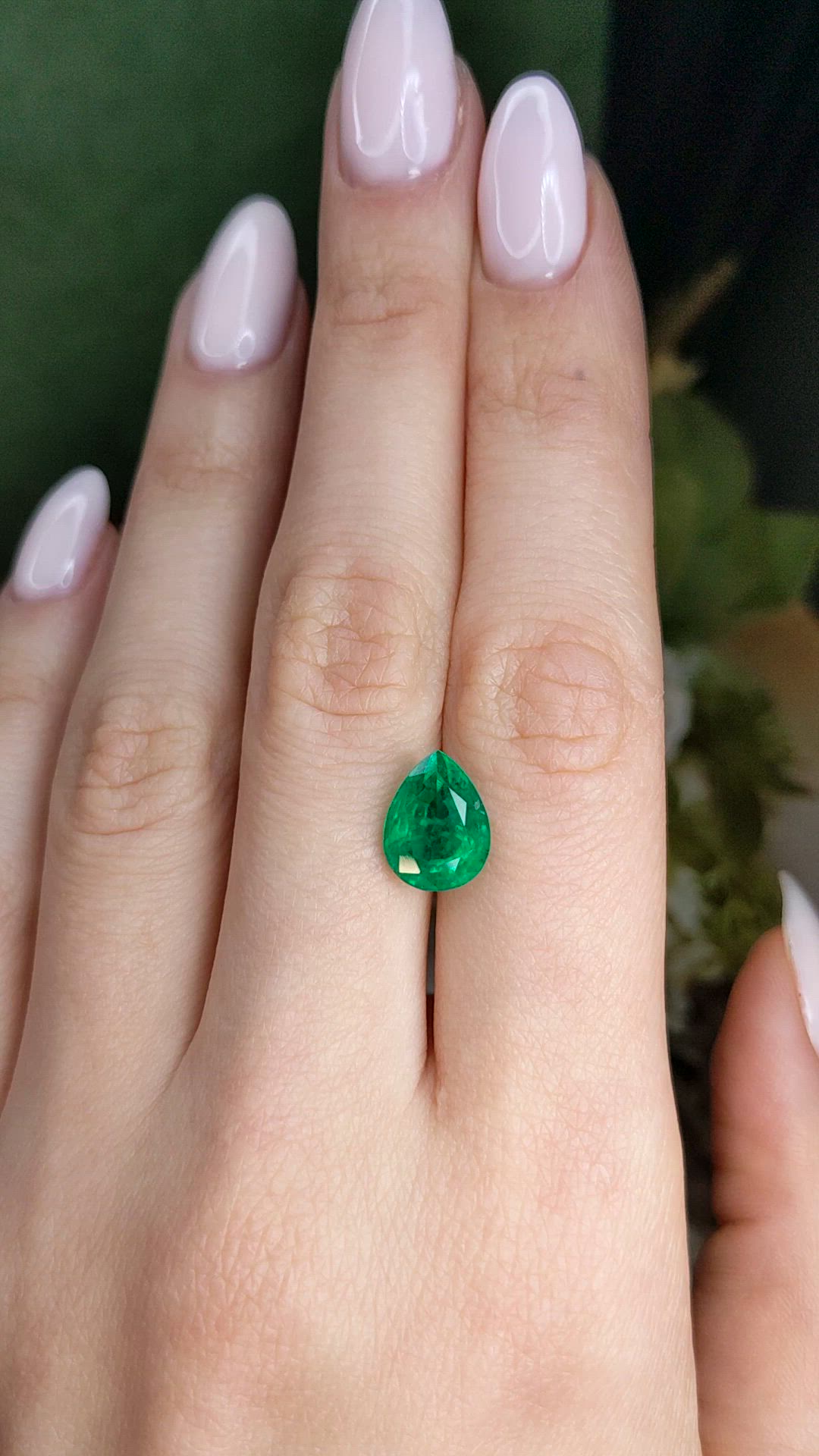 3.70 Ct. Emerald from Zambia Size Video