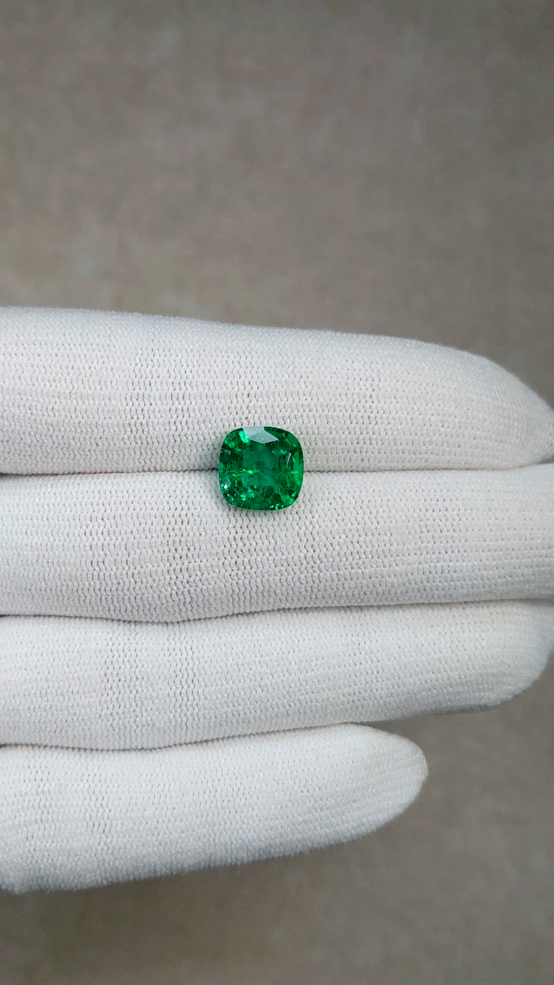 3.61 Ct. Emerald from Zambia Size Video