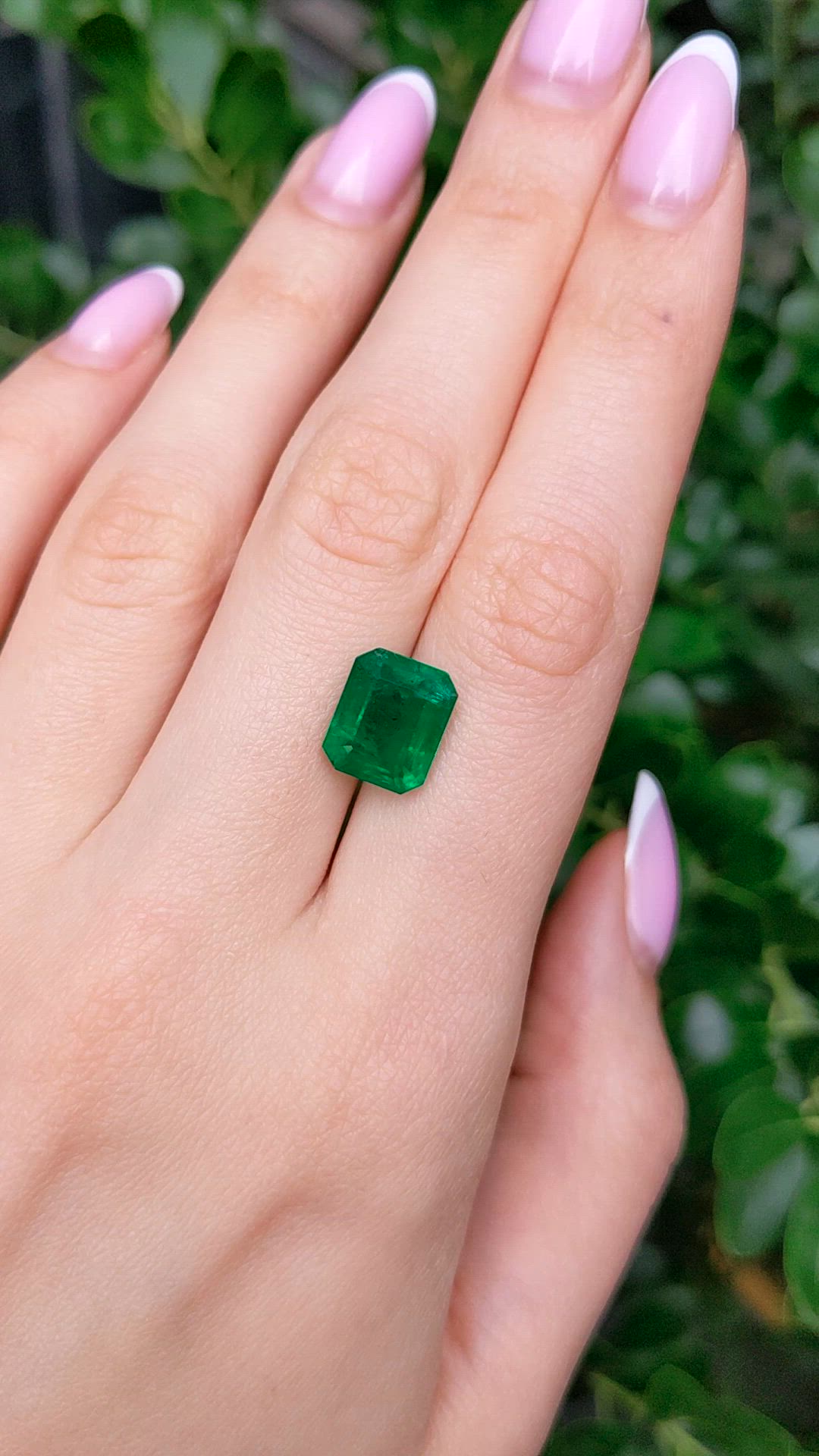 5.40 Ct. Emerald from Zambia Size Video