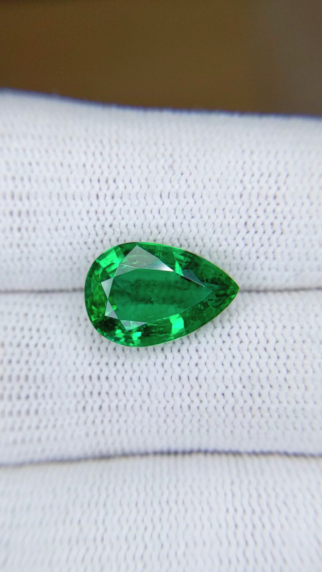 5.13 Ct. Emerald from Zambia Size Video