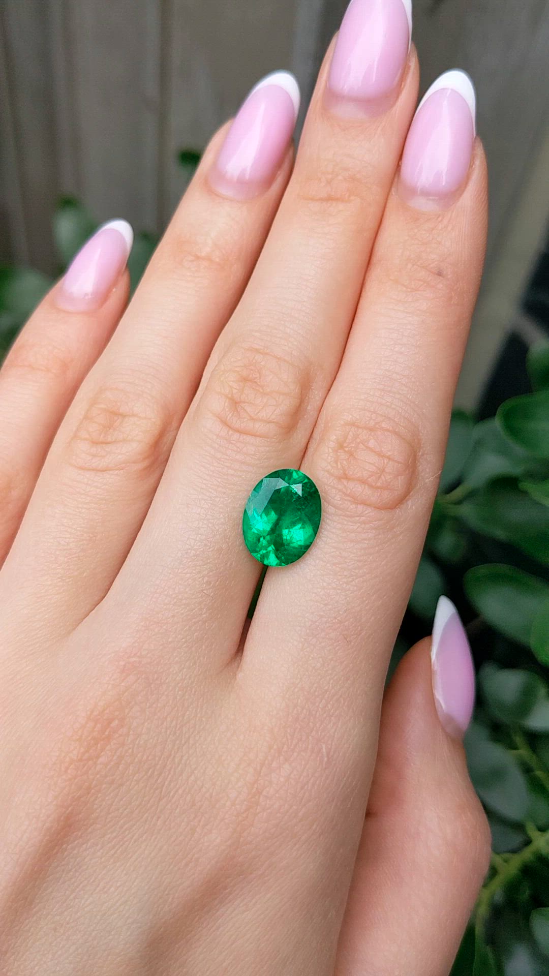 4.52 Ct. Emerald from Colombia Size Video