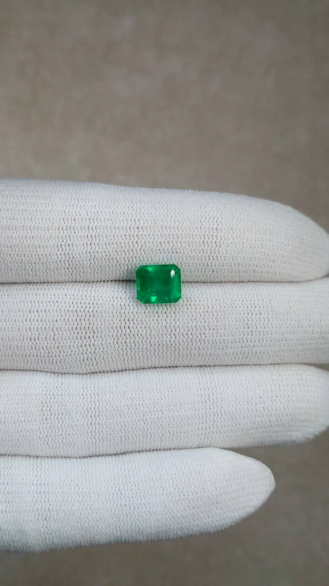 2.18 Ct. Emerald from Brazil Size Video