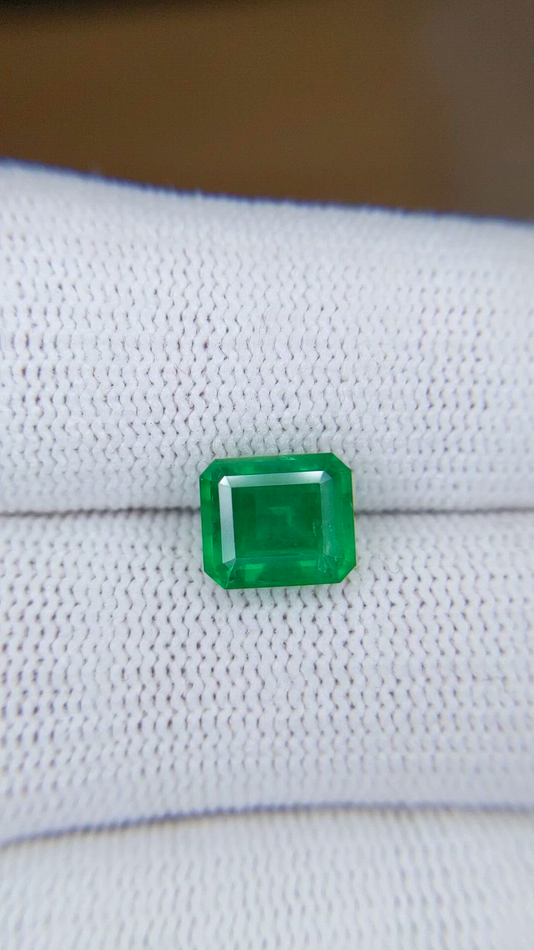 2.18 Ct. Emerald from Brazil Size Video