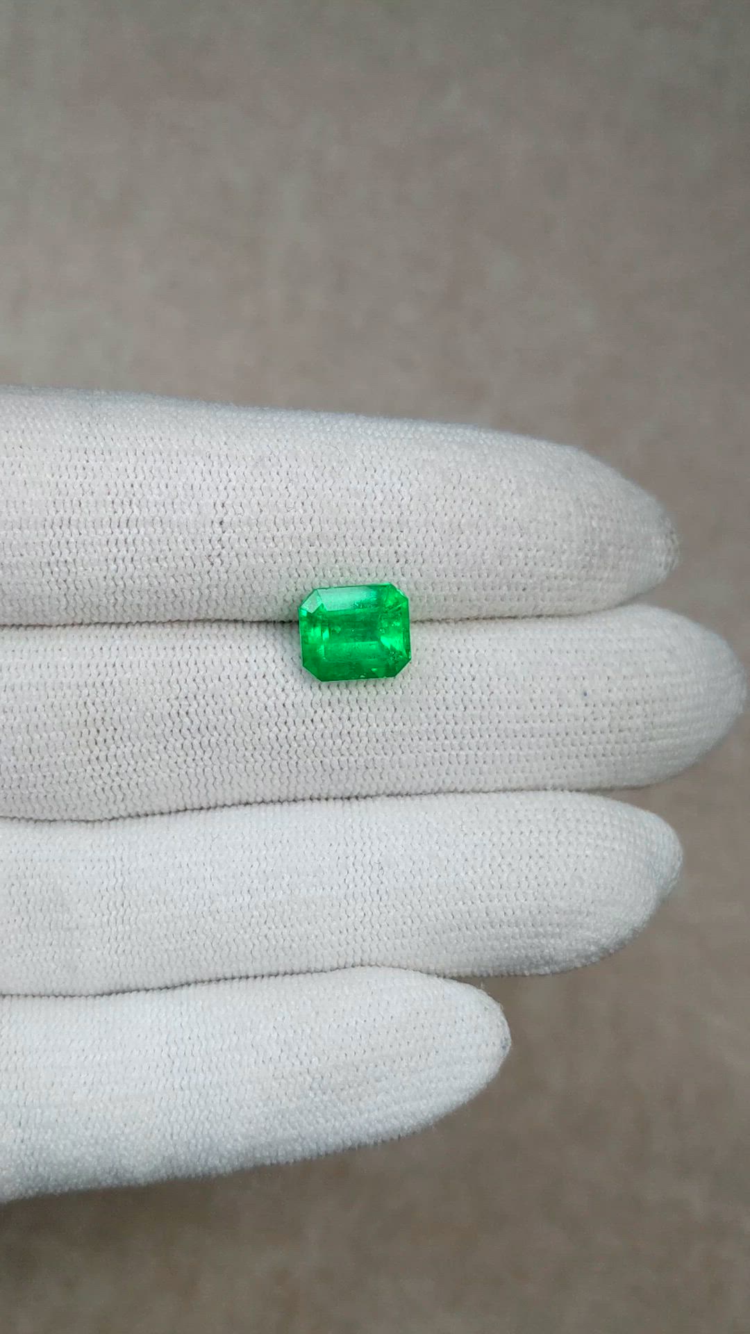 2.99 Ct. Emerald from Colombia Size Video