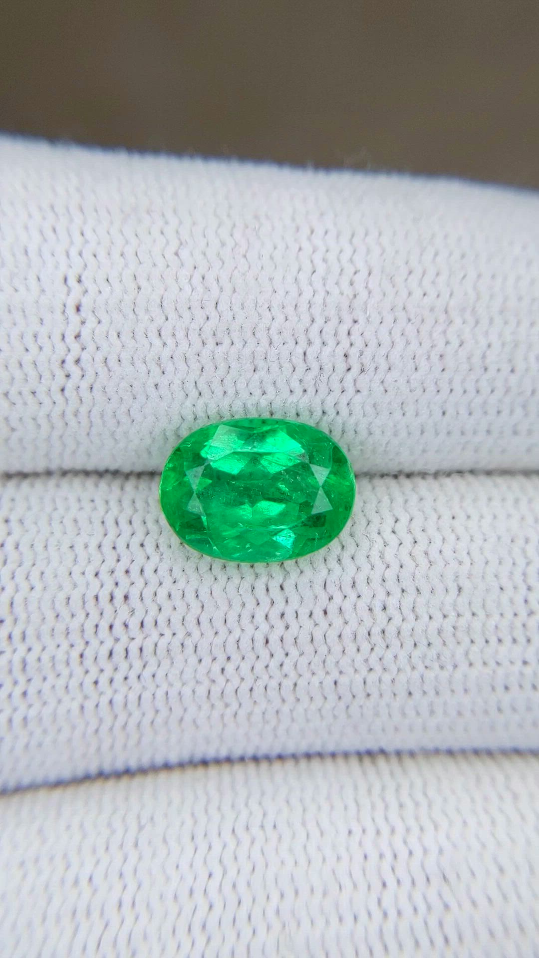 2.55 Ct. Emerald from Colombia Size Video
