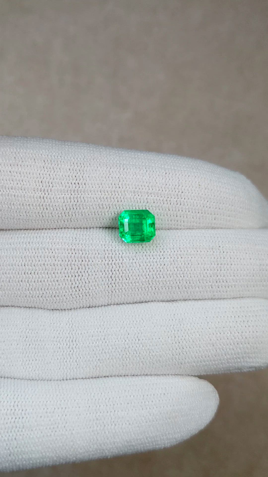 2.20 Ct. Emerald from Colombia Size Video