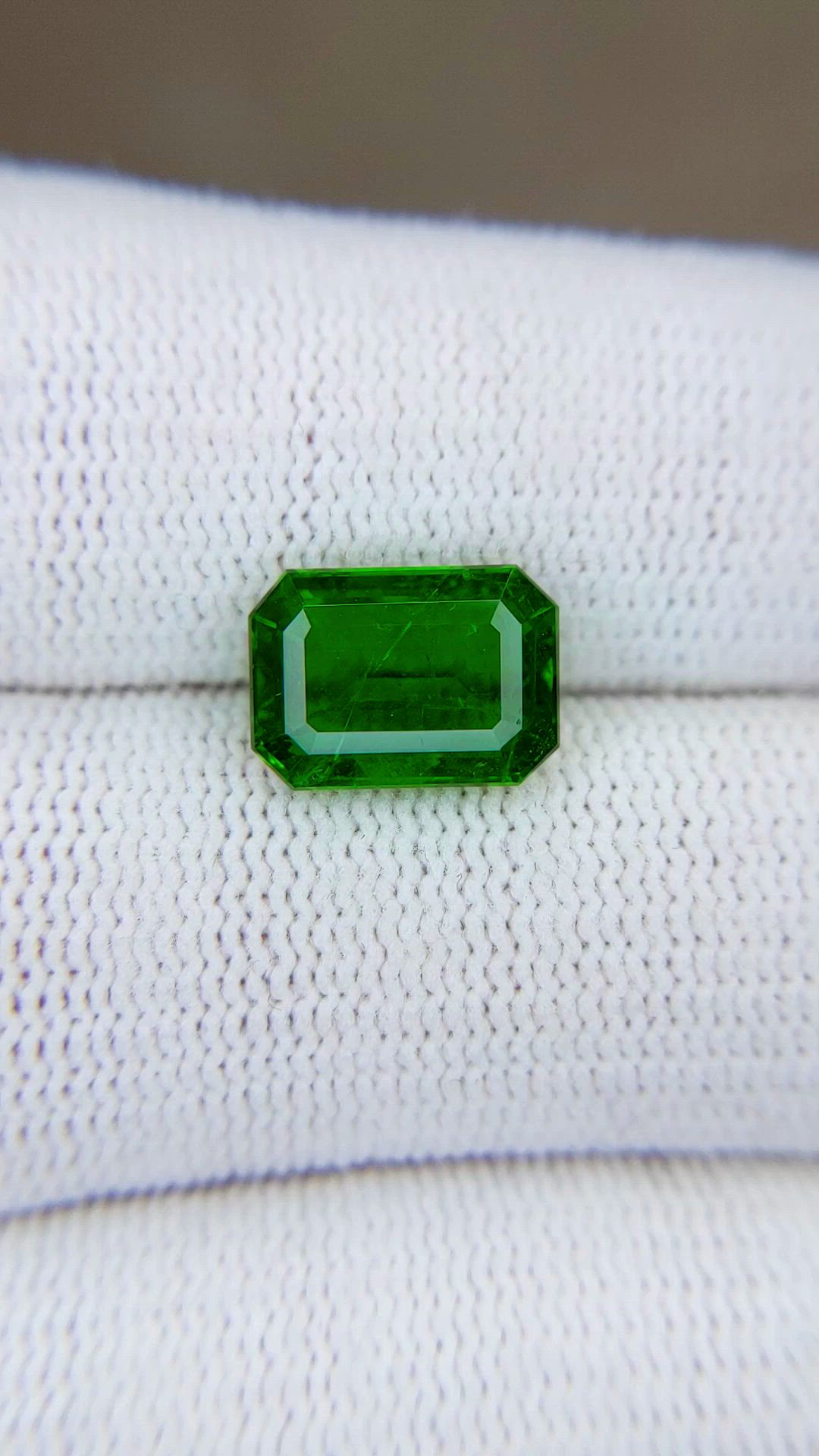 3.27 Ct. Emerald from Zambia Size Video