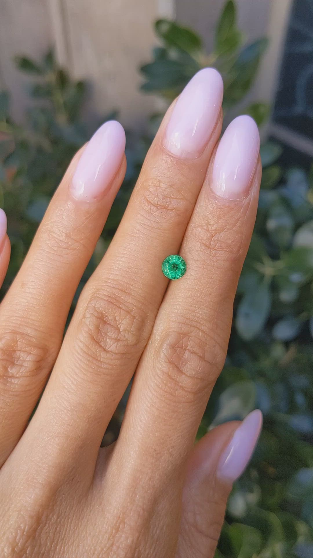 0.45 Ct. Emerald from Colombia Size Video