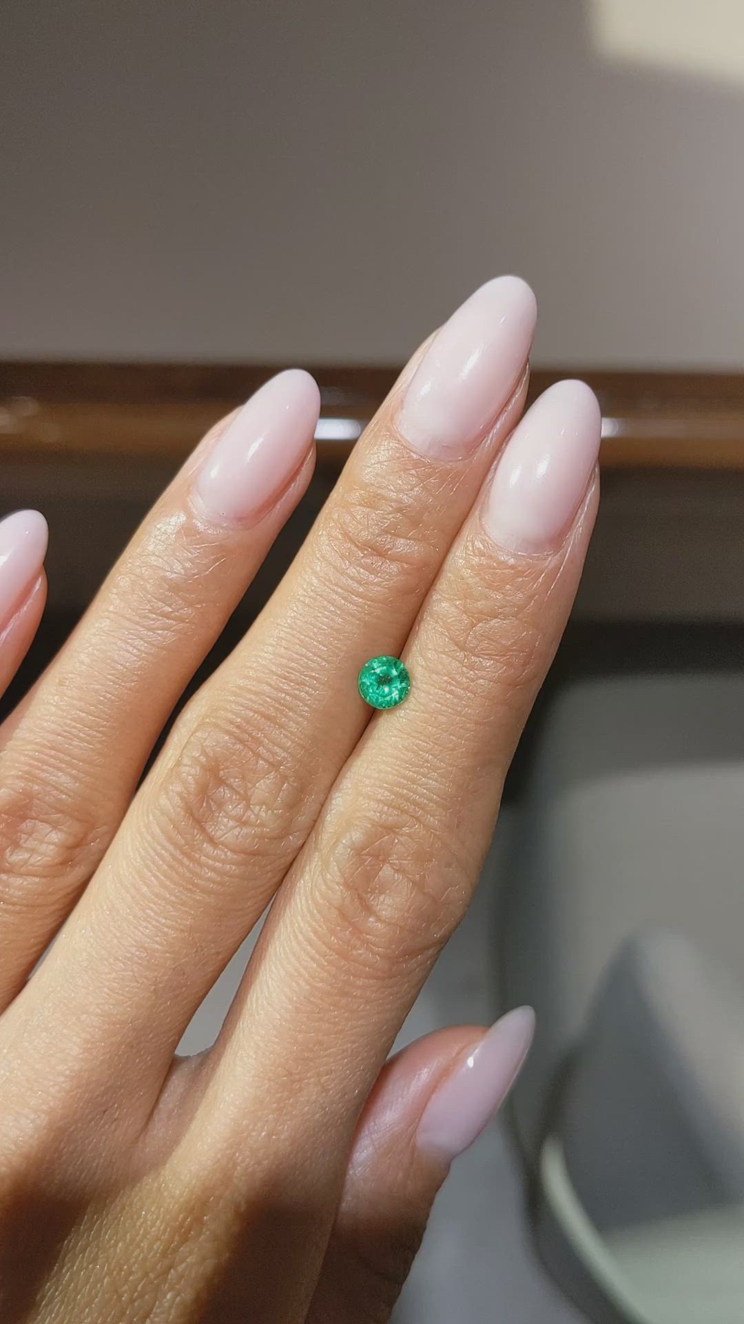 0.45 Ct. Emerald from Colombia Size Video