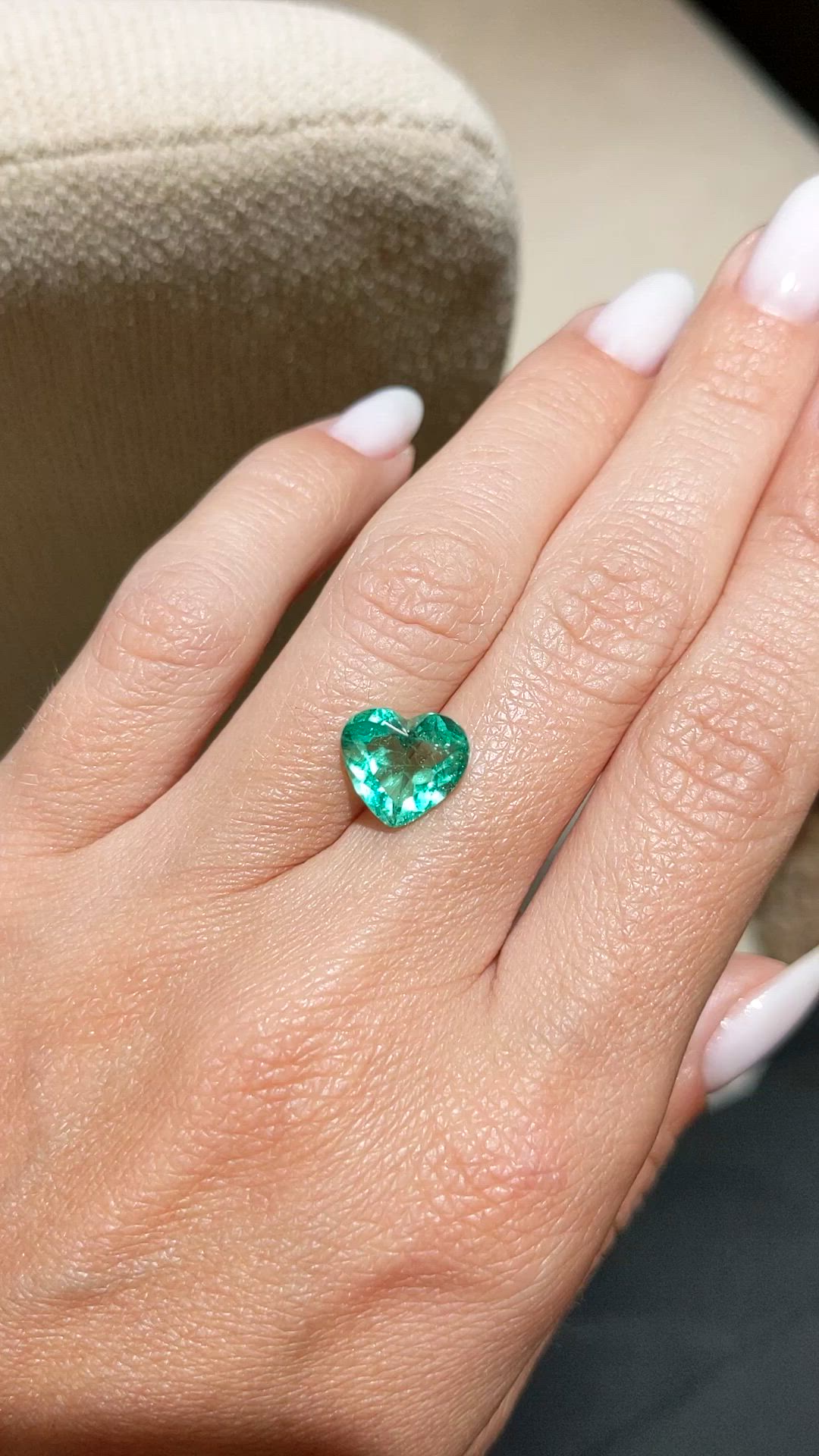 3.10 Ct. Emerald from Colombia Size Video