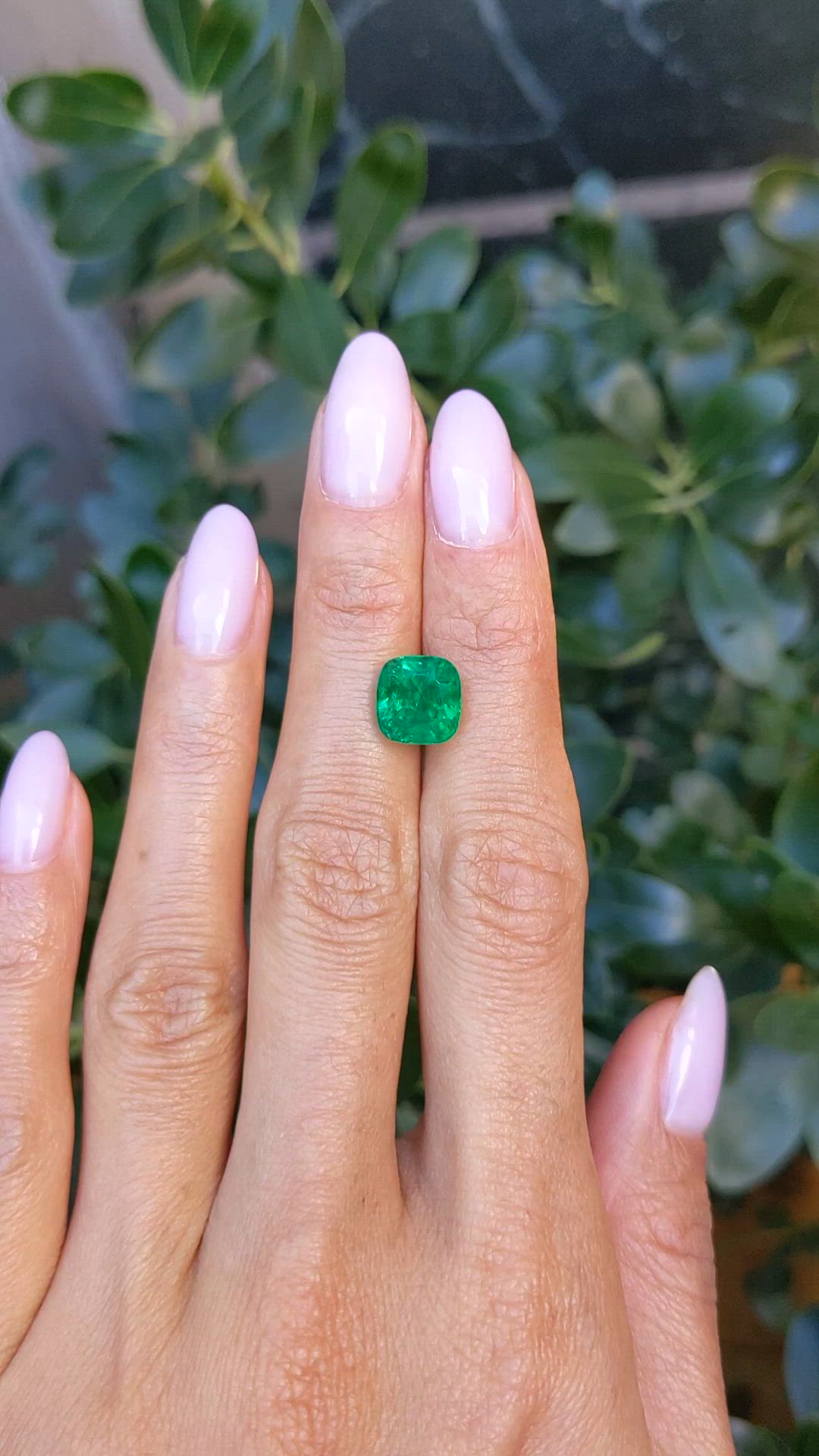 3.72 Ct. Emerald from Zambia Size Video