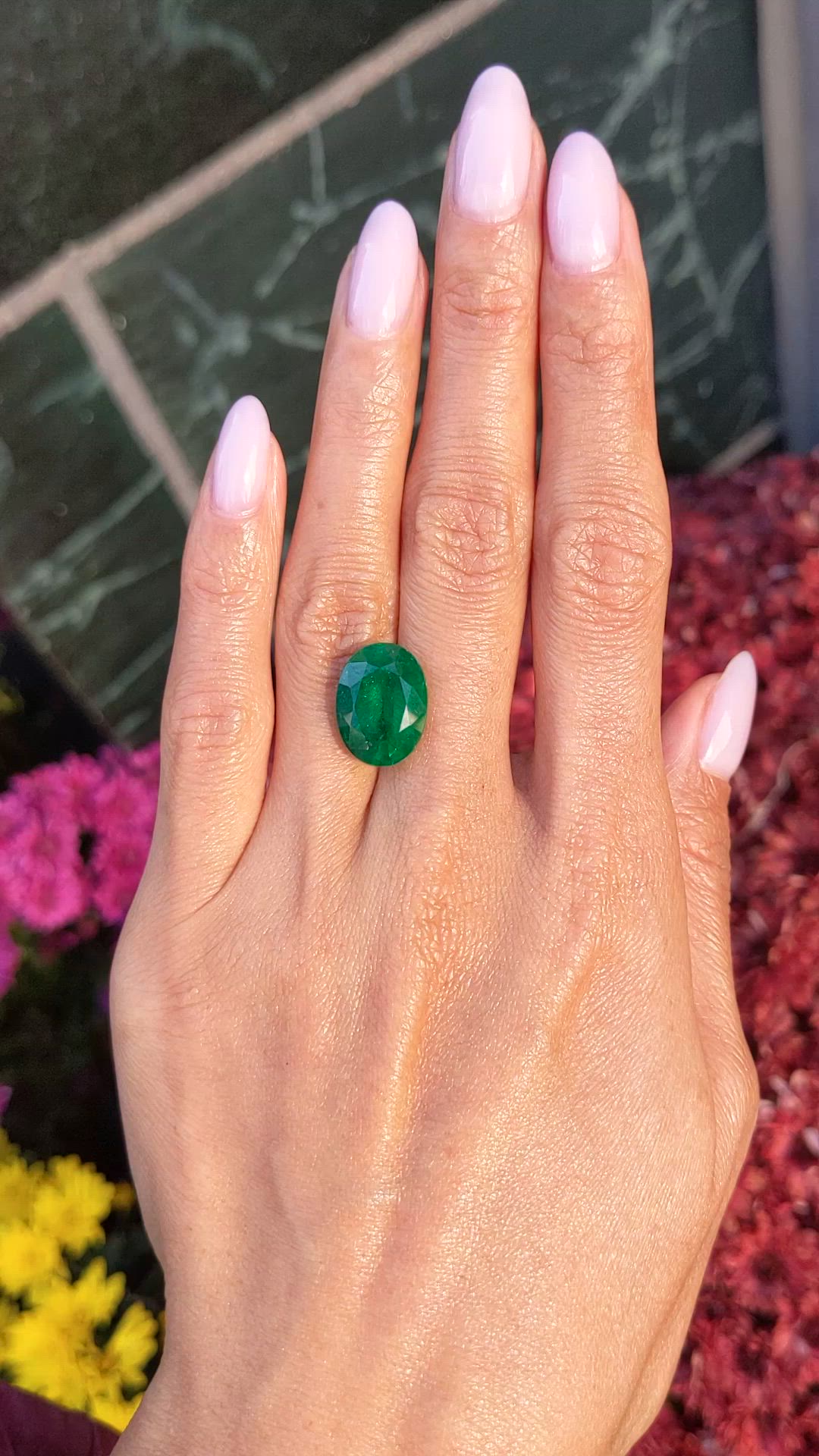 8.76 Ct. Emerald from Zambia Size Video