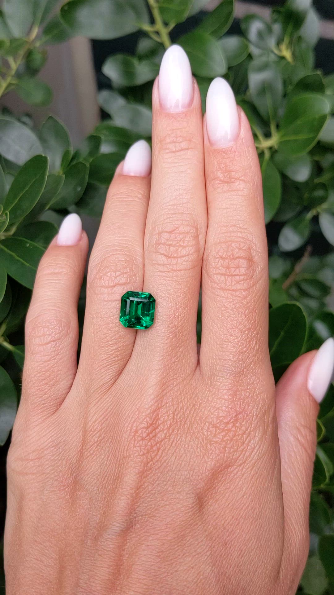 2.94 Ct. Emerald from Zambia Size Video