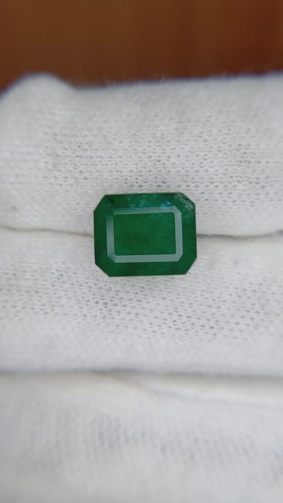 5.01 Ct. Emerald from Zambia Size Video