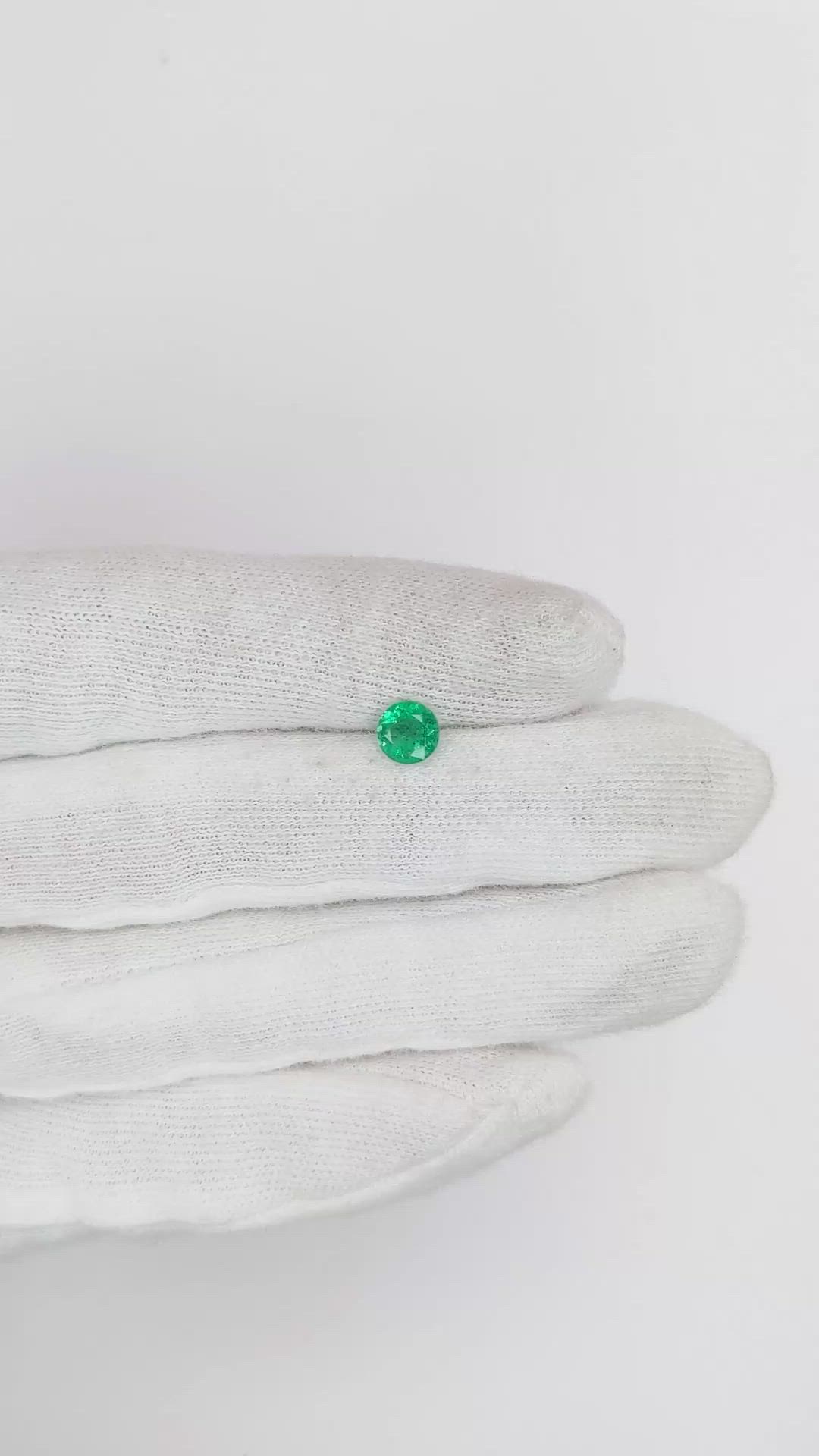 0.58 Ct. Emerald from Zambia Size Video