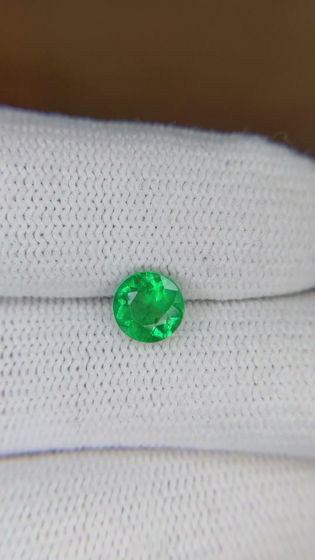 0.73 Ct. Emerald from Zambia Size Video