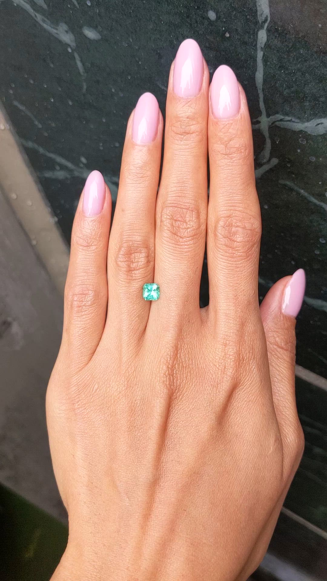 0.70 Ct. Emerald from Brazil Size Video