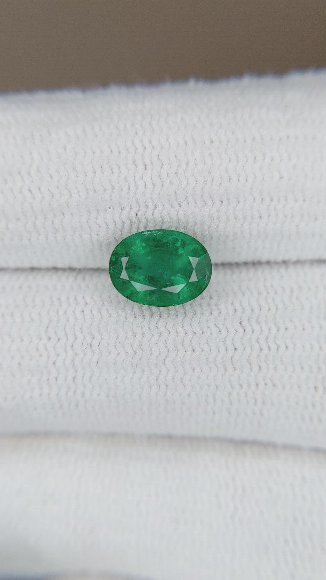 1.50 Ct. Emerald from Zambia Size Video